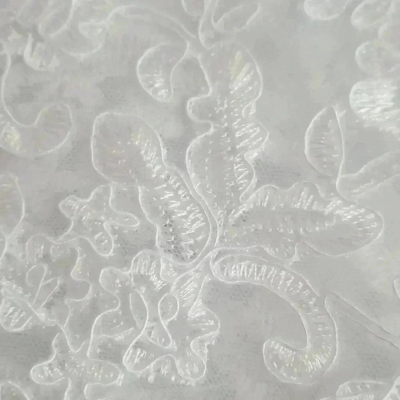 Beautiful Wedding Veil - Picture 14 of 14